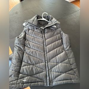 North Face 550 women’s vest